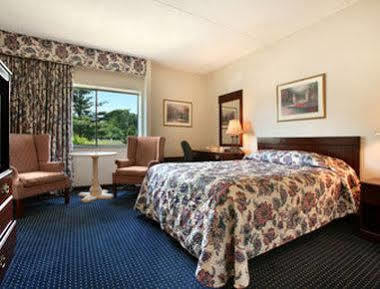 Days By Wyndham Meriden Hotel